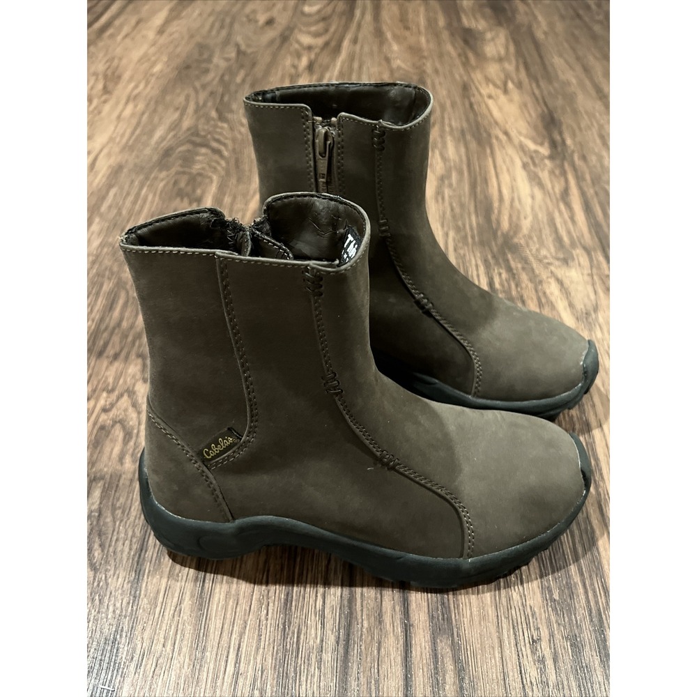 Cabelas thinsulate suede brown boots 6 womans